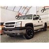 Image 2 : A7 --  2003 CHEVROLET SILVERADO 2500 HD CREW CAB 4X4, White, 362948 KM