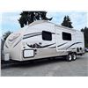 Image 1 : 0E --  2014 SKYLINE LAYTON JOEY TRAVEL TRAILER APRX 29'