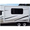 Image 25 : 0E --  2014 SKYLINE LAYTON JOEY TRAVEL TRAILER APRX 29'