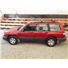 Image 25 : C2 --  2002 SUBARU FORESTER L AWD, Red, 241 114  KM