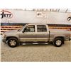 Image 25 : G4 --  2006 GMC NEW SIERRA 1500 4X4 CREW CAB, , 231 592 KM