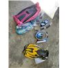 Image 1 : snorkeling gear with two sets of flippers