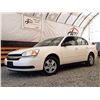 Image 1 : A5 --  2005 CHEVROLET MALIBU, White, 88 474 KM "NO RESERVE"