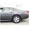 Image 25 : A1 --  2010 CHEVROLET IMPALA LT, Grey, 110 567  KM "NO RESERVE"