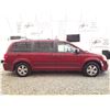 Image 10 : D2 --  2011 DODGE GRAND CARAVAN EXPRESS, Red, 144 583 KM
