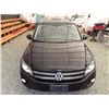 Image 6 : C6A --  2012 VOLKSWAGEN TIGUAN S AWD, Black, 196 989 KM