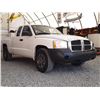 Image 8 : A12G --  2005 DODGE DAKOTA ST, White, 250 302 KM   "NO RESERVE"