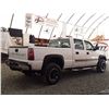 Image 14 : A7 --  2003 CHEVROLET SILVERADO 2500 HD CREW CAB 4X4, White, 362948 KM