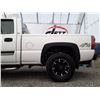 Image 29 : A7 --  2003 CHEVROLET SILVERADO 2500 HD CREW CAB 4X4, White, 362948 KM