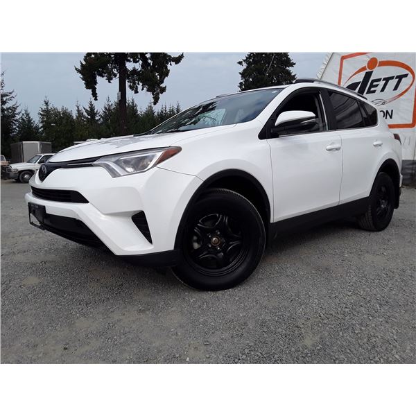 A9--  2017 TOYOTA RAV-4 AWD, White, 281 686 KM "NO RESERVE"