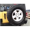 Image 64 : C6B --  2015 JEEP WRANGLE SPORT 4X4, Yellow, 157 017 KM's