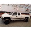 Image 24 : F3 --  2002 CHEVROLET SILVERADO 2500 HD CREW CAB 4X4, White, 456296 KM