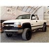 Image 2 : F3 --  2002 CHEVROLET SILVERADO 2500 HD CREW CAB 4X4, White, 456296 KM