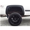 Image 41 : F3 --  2002 CHEVROLET SILVERADO 2500 HD CREW CAB 4X4, White, 456296 KM