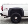 Image 37 : F1 --  2004 CHEVROLET SILVERADO 2500 4X4, White, 178 719 KM