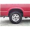 Image 27 : D1 --  2001 GMC SONOMA 4X4, Red, 157624 MILES