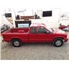 Image 9 : D1 --  2001 GMC SONOMA 4X4, Red, 157624 MILES