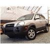 Image 2 : A12D --  2006 HYUNDAI TUCSON GL, Silver, 183839 KM