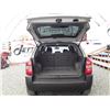 Image 52 : A12D --  2006 HYUNDAI TUCSON GL, Silver, 183839 KM
