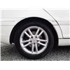 Image 36 : A3 --  2004 MERCEDES C240 4MATIC AWD, White, 124689 KM   "NO RESERVE"