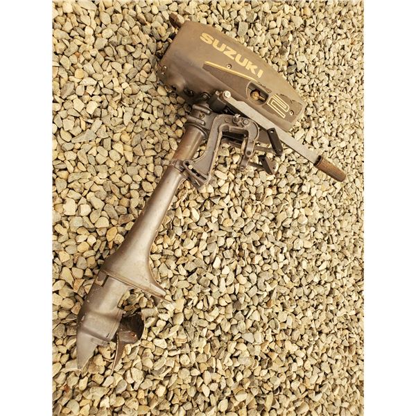 Suzuki 2 HP Outboard Motor