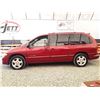 Image 15 : E1 --  2000 DODGE CARAVAN ES, Red, 155448 KM