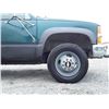 Image 28 : 0B -- 1997 CHEVROLET GMT400 K3500 4X4 FLAT DECK, Green, 231321 Km's TMU