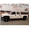 Image 24 : A7 --  2004 CHEVROLET SILVERADO 2500 4X4, White, 178 719 KM    "NO RESERVE"