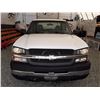 Image 5 : A7 --  2004 CHEVROLET SILVERADO 2500 4X4, White, 178 719 KM    "NO RESERVE"