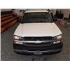 Image 6 : A7 --  2004 CHEVROLET SILVERADO 2500 4X4, White, 178 719 KM    "NO RESERVE"