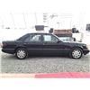 Image 10 : C6C --  1992 MERCEDES 300DT , Blue, 248163 KM