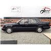 Image 21 : C6C --  1992 MERCEDES 300DT , Blue, 248163 KM