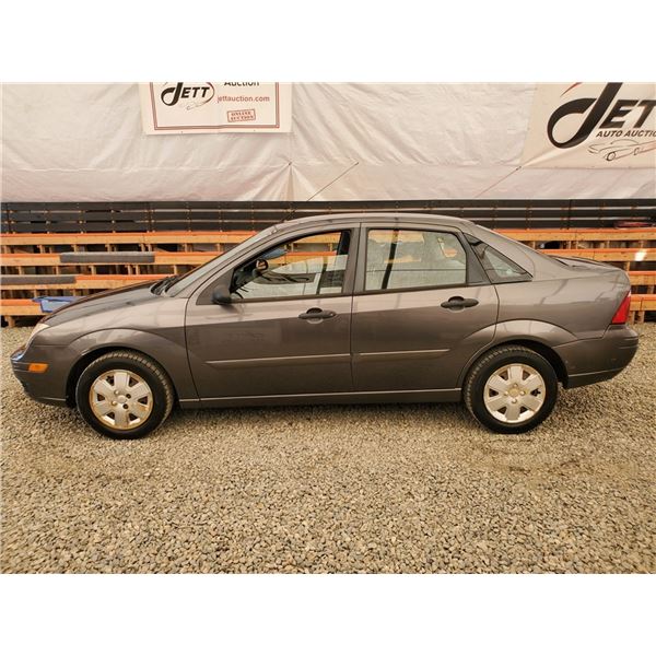 A4 -- 2007 FORD FOCUS ZX4, Grey, 139200 KM 