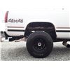 Image 37 : A5 --  1997 GMC SIERRA 1500 EXT CAB DIESEL 4X4, WHITE, 299,578 KMS  "NO RESERVE"