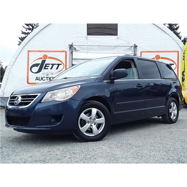 D1 --  2009 VW ROUTAN SE, Black, 220662 KM