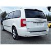 Image 17 : D4 --  2013 CHRYSLER TOWN & COUNTRY TOURING, White, 181216 KM