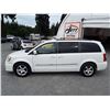 Image 21 : D4 --  2013 CHRYSLER TOWN & COUNTRY TOURING, White, 181216 KM