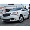 Image 3 : D4 --  2013 CHRYSLER TOWN & COUNTRY TOURING, White, 181216 KM