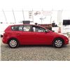 Image 11 : C2 --  2009 HYUNDAI ELANTRA TOURING, Red, 251420 KM