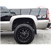 Image 26 : G3 --  2001 GMC SIERRA 2500 EXT CAB 4X4, Black, 235963 KM