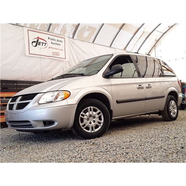A7 --  2006 DODGE CARAVAN SE, Silver, 179008 KM  "NO RESERVE"