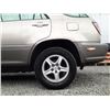 Image 24 : D2 --  1999 LEXUS RX 300 AWD, Gold, 255809 KM