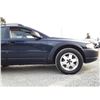 Image 31 : H3 --  2002 VOLVO V70 XC, Blue, 174748 MILES