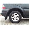 Image 29 : A9 --  2001 MERCEDES ML320 AWD , Blue, 165701 TMU KM  "NO RESERVE"