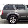 Image 33 : D5 --  2006 NISSAN PATHFINDER LE 4X4 , Grey, 150,998 MILES KM