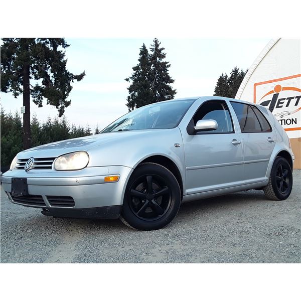 E3 --  2005 VW GOLF GLS TDI, Silver, 126337 KM