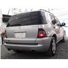 Image 15 : C4 --  2000 MERCEDES ML 55 AMG AWD, Grey, 250208 KM