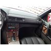 Image 111 : A1 -- 1990 MERCEDES 500 SL CONVERTIBLE, Red, 306961 KM  "NO RESERVE"