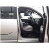 Image 75 : 0A -- 2016 DODGE RAM 3500 SLT CREW CAB 4X4, Silver, 151132 KM