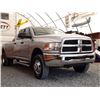 Image 9 : 0A -- 2016 DODGE RAM 3500 SLT CREW CAB 4X4, Silver, 151132 KM